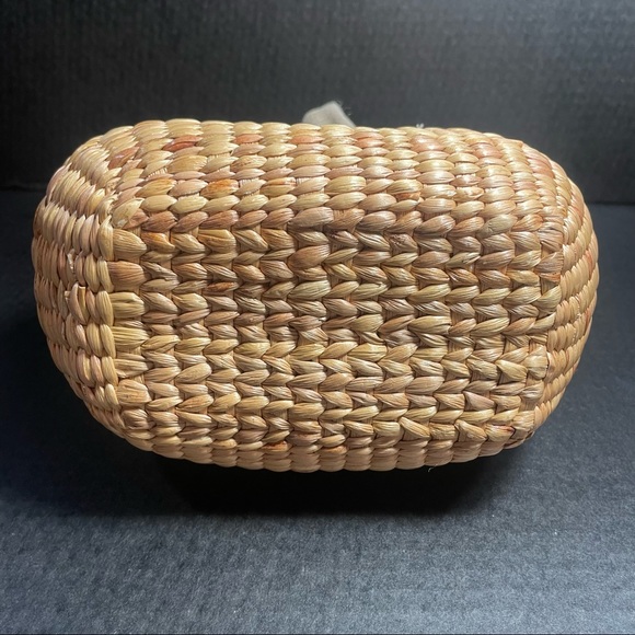 Sea & Grass wicker and draw string top handle handbag NWT PRICE FIRM - Picture 5 of 9